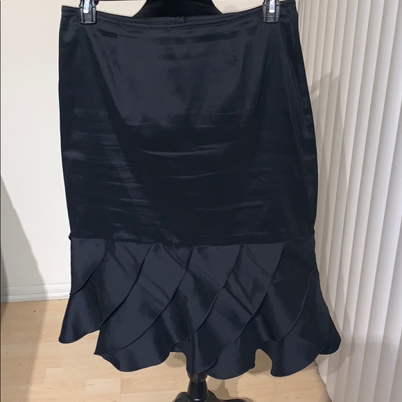 Xscape Dresses & Skirts - Xscape ruffle skirt